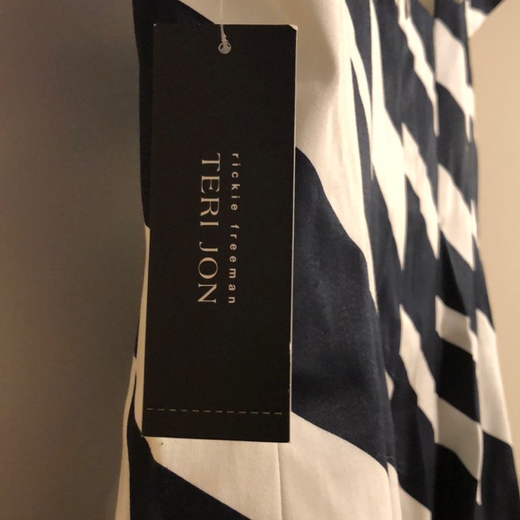 Teri Jon Navy/White dress charmer! - Picture 4 of 5